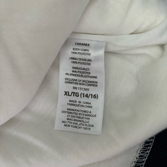 FILA Size XL White, Black, and Red Fluffy Unisex Kids Hoodie - Picture 10 of 12